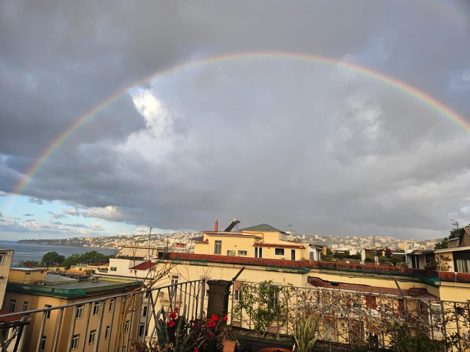 La Casa Di Nettuno Lejlighed Napoli Eksteriør billede